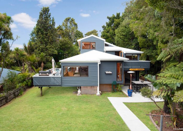  at 21 Atarua Gardens, Waiatarua, Auckland