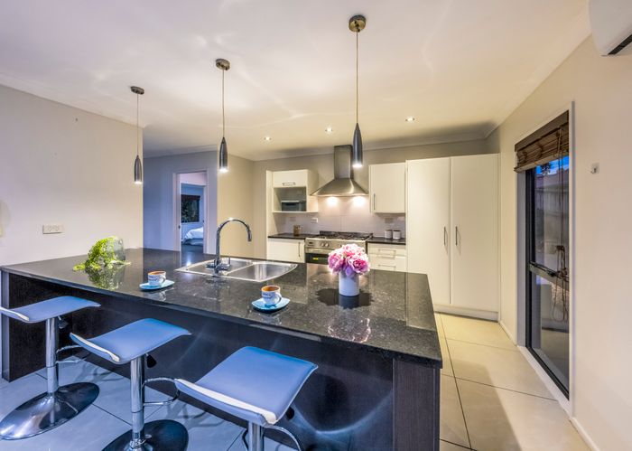  at 318 Hill Road, The Gardens, Auckland
