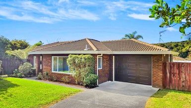  at 3 Sorbonne Close, Albany, Auckland