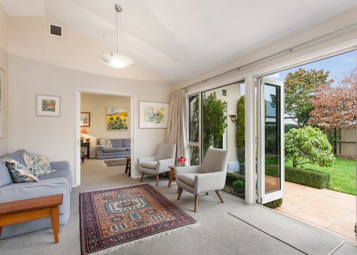  at 46 Wai-iti Terrace, Fendalton, Christchurch City, Canterbury