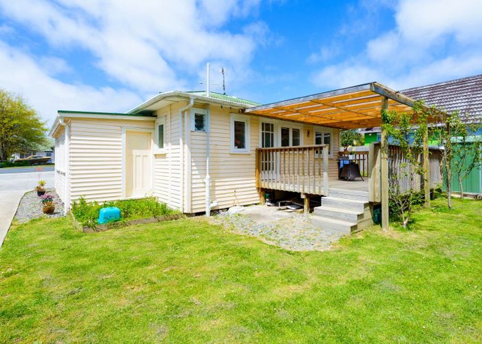  at 36 Rata St, New Lynn, Waitakere City, Auckland