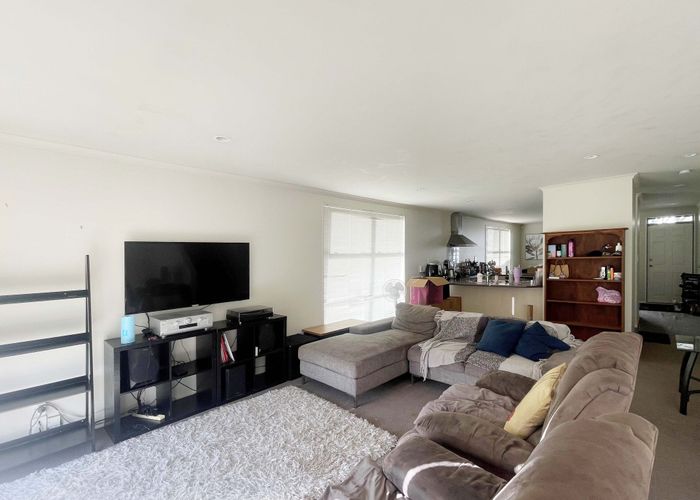  at 25 Figaro Crescent, Takanini, Papakura, Auckland