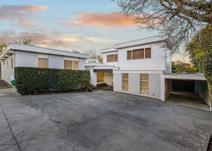  at 16 Prestige Place, Castor Bay, North Shore City, Auckland