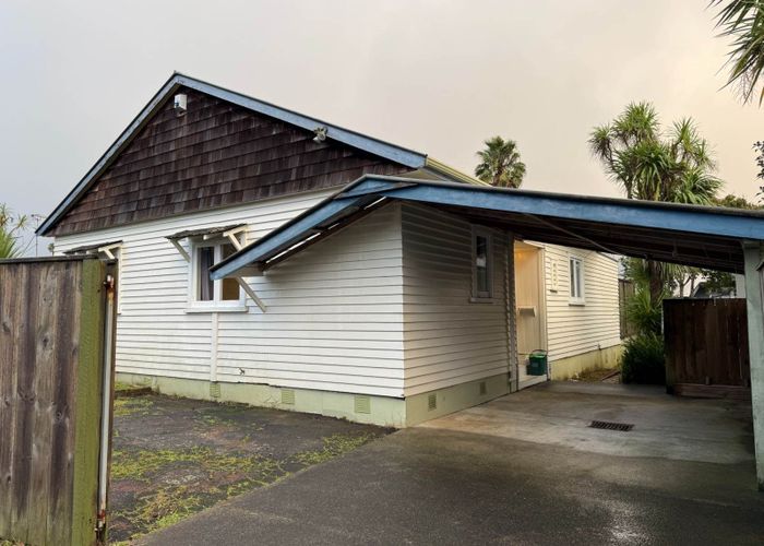  at 16 Navarre Road, Glendowie, Auckland City, Auckland