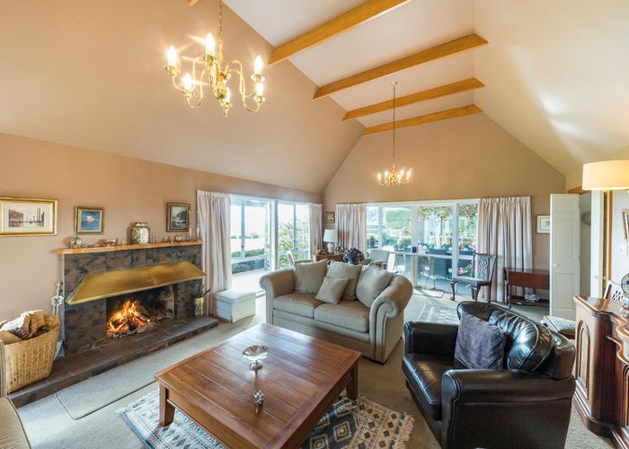  at 38 Titirangi Drive, Fitzherbert, Palmerston North