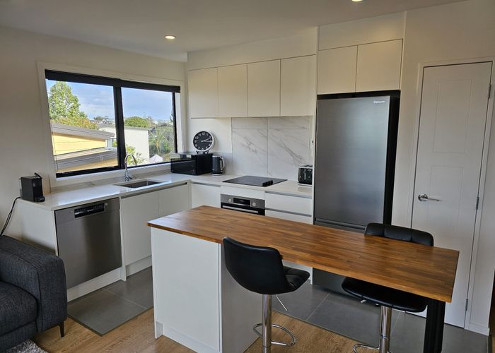  at 205/318 Wairau Rd, Glenfield, North Shore City, Auckland