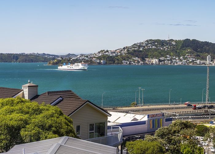  at 14 Curnow Way, Kaiwharawhara, Wellington