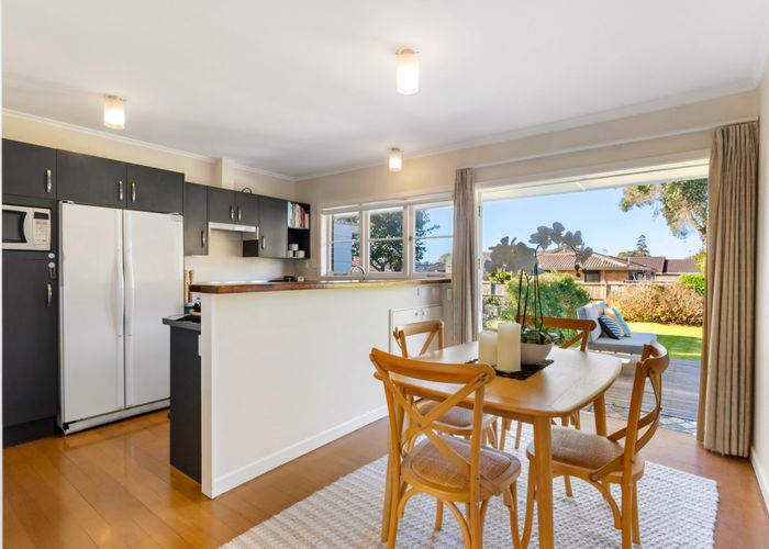  at 2/69a Symonds Street, Royal Oak, Auckland City, Auckland