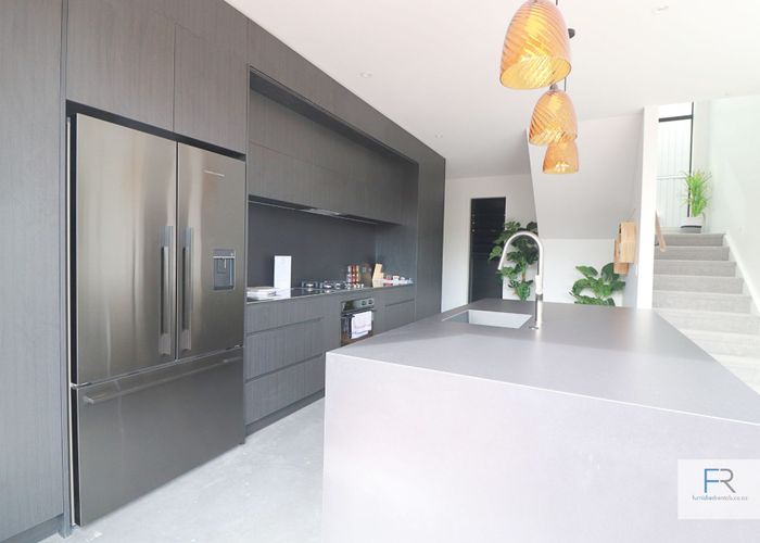  at 4 Tapuwae Way, Mangere Bridge, Auckland