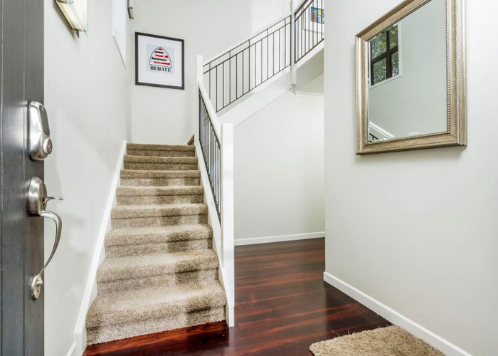  at 1/12 Penzance Road, Mairangi Bay, Auckland