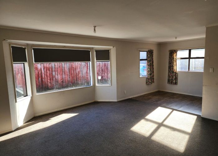  at 2/76 Cambridge Terrace, Waterloo, Lower Hutt, Wellington