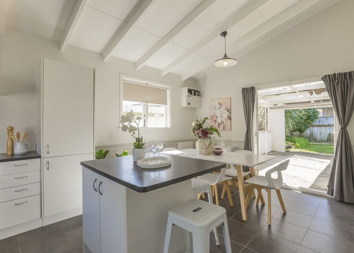  at 7 Watson Drive, Paraparaumu Beach, Kapiti Coast, Wellington