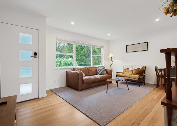  at 2/57 Church Road, Mangere Bridge, Auckland