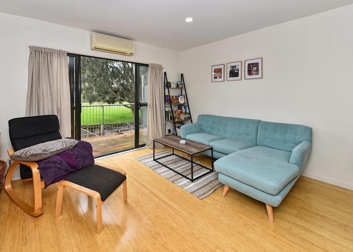  at 71 Malaspina Place, Papatoetoe, Manukau City, Auckland