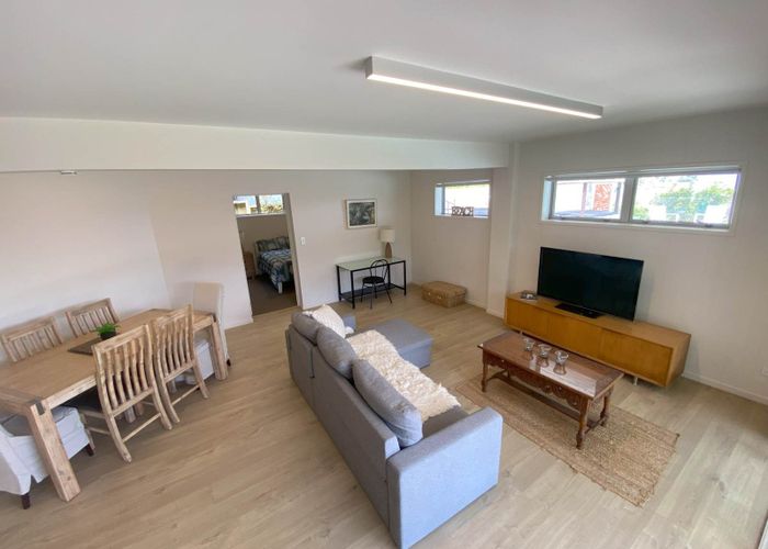  at 14 Valkyria Place, Beach Haven, Auckland