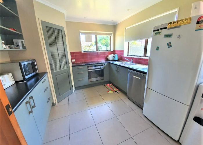  at 21 McEnroe Grove, Naenae, Lower Hutt, Wellington