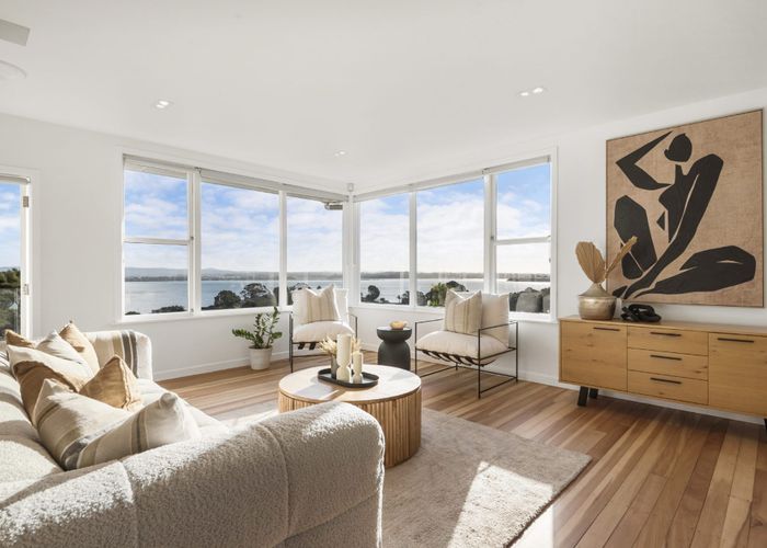  at 1/106 Island Bay Road, Beach Haven, North Shore City, Auckland