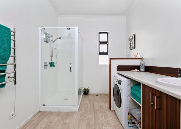  at 8 Ashley Place, Papamoa, Tauranga, Bay Of Plenty