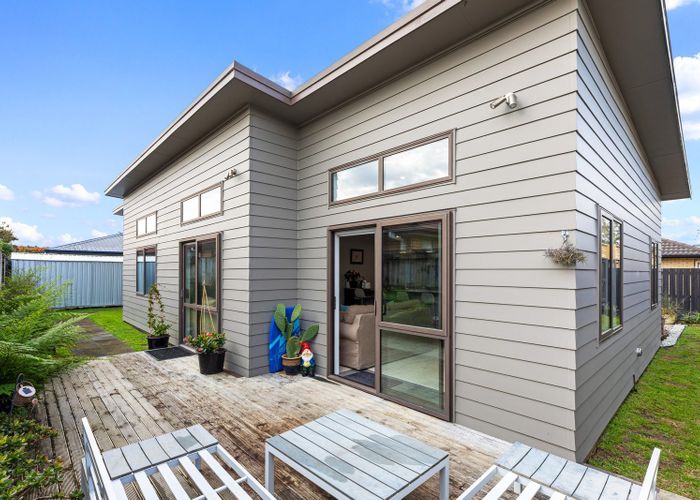  at 102 Twin Oak Avenue, Papamoa Beach, Papamoa