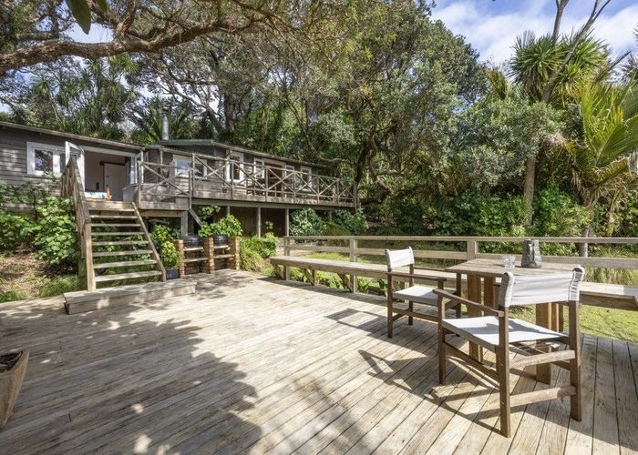  at 63 Seaview Road, New Lynn