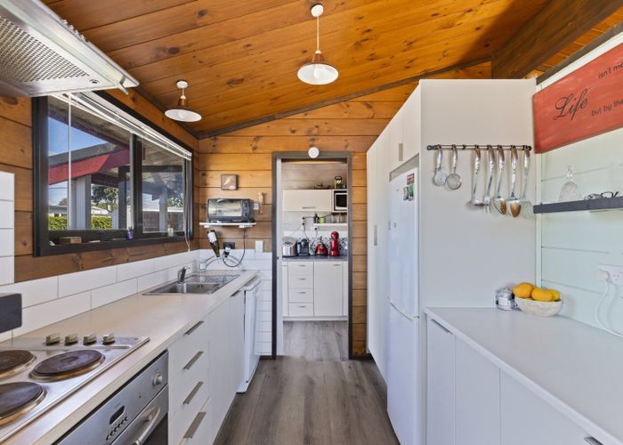  at 2 Honnor Place, Hurdon, New Plymouth, Taranaki