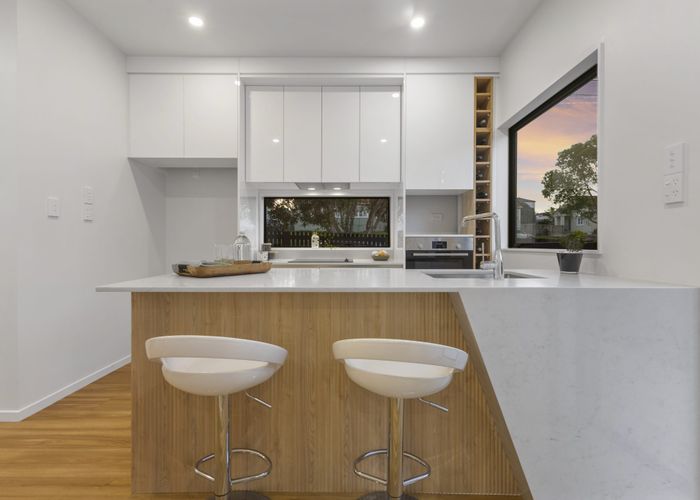  at 10C Bagnall Avenue, Point England, Auckland City, Auckland