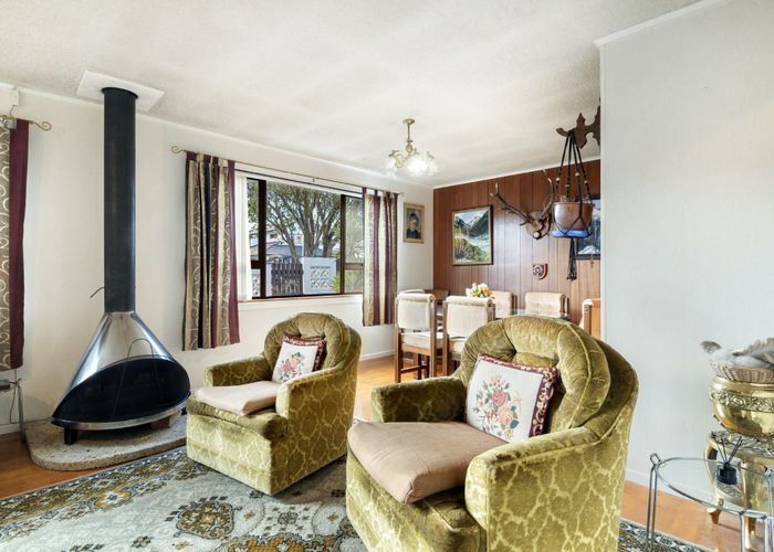  at 16 Spencer Road, Pinehill, North Shore City, Auckland