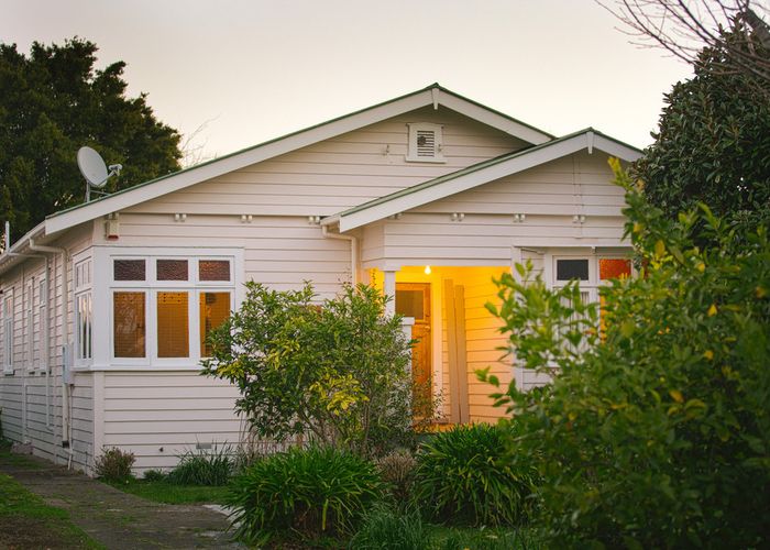  at 11 Calgary Street, Sandringham, Auckland