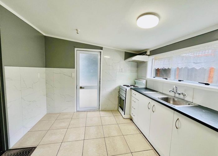 at 90b Reeves Road, Pakuranga Heights, Manukau City, Auckland