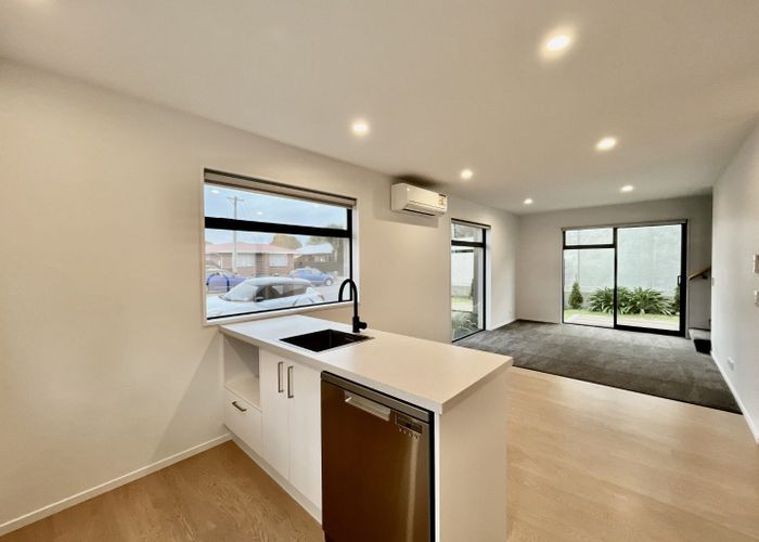  at 1/282 Wilsons Road, Waltham, Christchurch