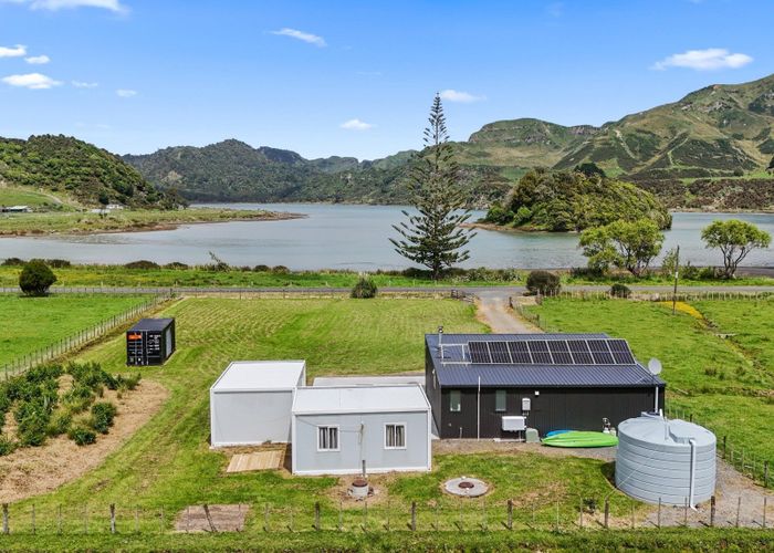  at 35 Te Mahoe Road, Mōkau
