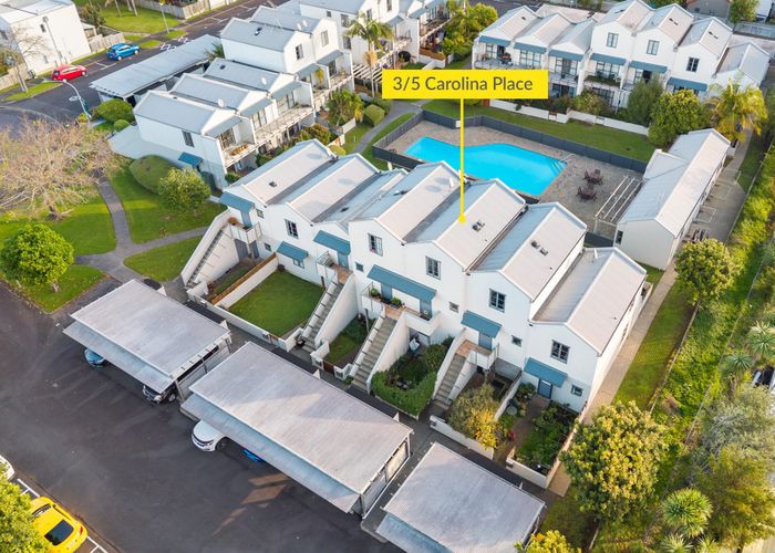  at 3/5 Carolina Place, Albany, North Shore City, Auckland