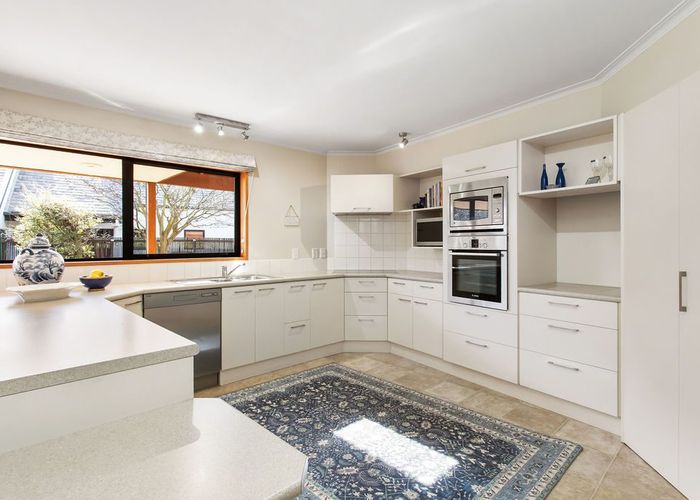  at 17 Hanover Place, Ilam, Christchurch City, Canterbury