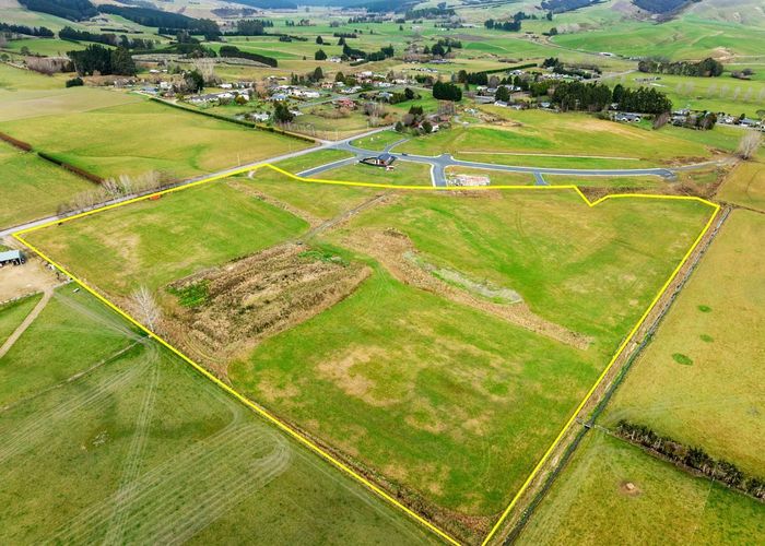  at 21 Back Road, Milton, Clutha, Otago