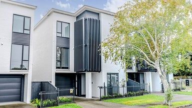  at 12 Ambury Avenue, Royal Oak, Auckland