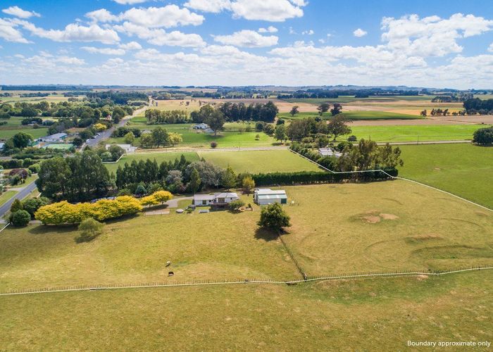  at 17 Coulters Line, Kiwitea, Feilding