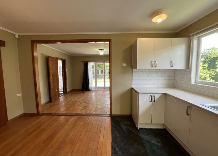  at 47 Pomaria Road, Henderson, Waitakere City, Auckland