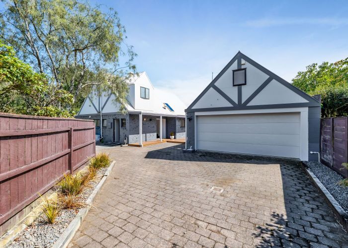  at 76A Paynters Avenue, Strandon, New Plymouth