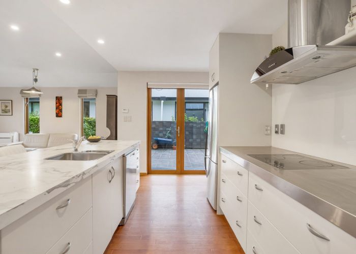  at 86 Albert Street, Winton, Winton