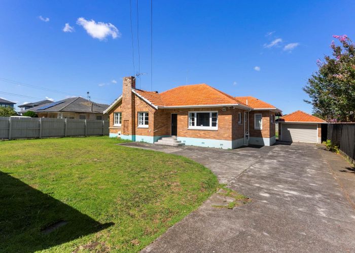  at 43 Carruth Road, Papatoetoe, Auckland