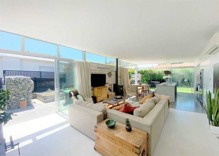  at 3 Van Asch Street, Sumner, Christchurch City, Canterbury