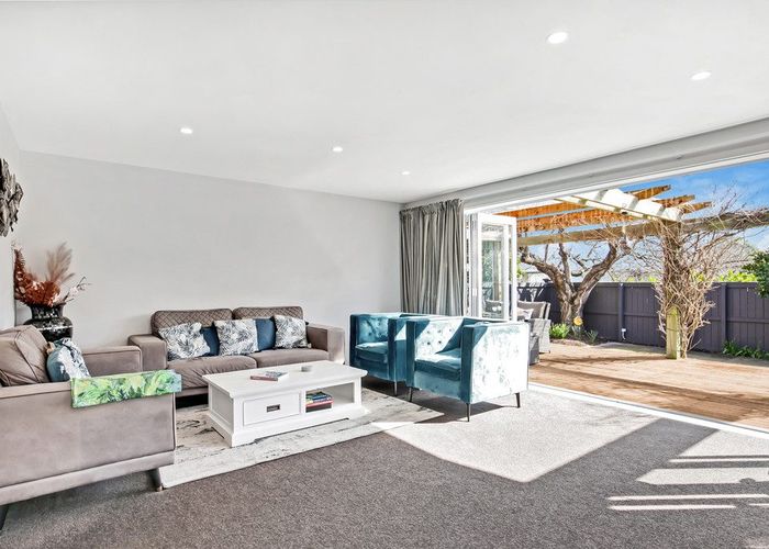  at 14 Oakfield Street, Burnside, Christchurch