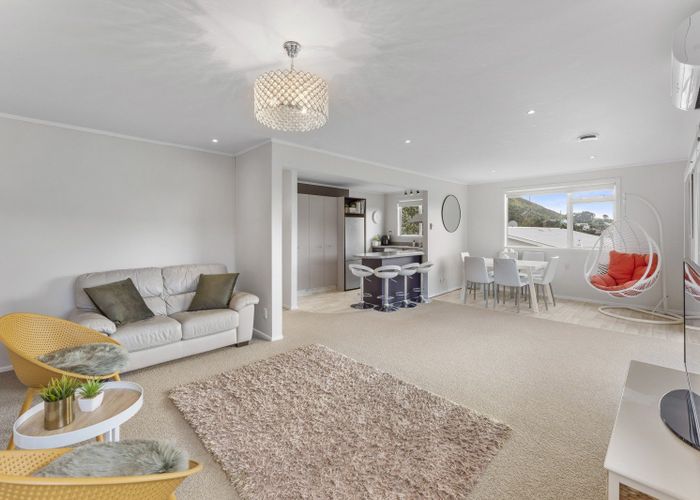 at 2/107 Allington Road, Karori, Wellington