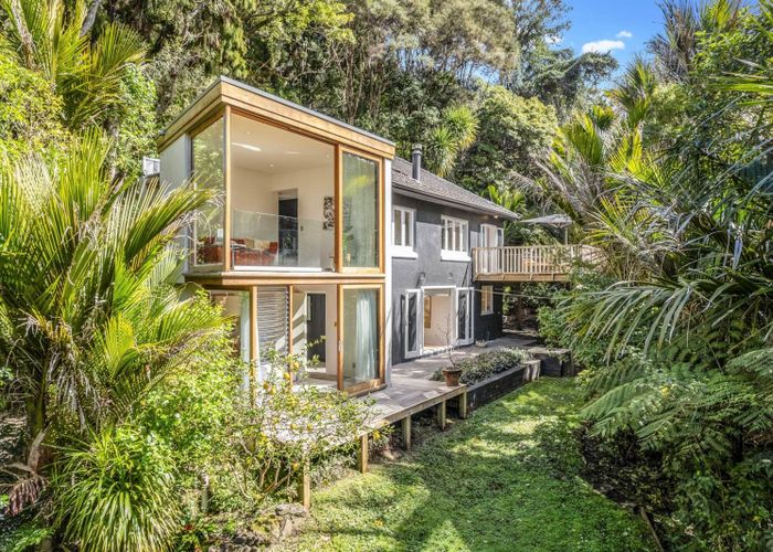  at 27 Wood Bay Road, Titirangi, Auckland