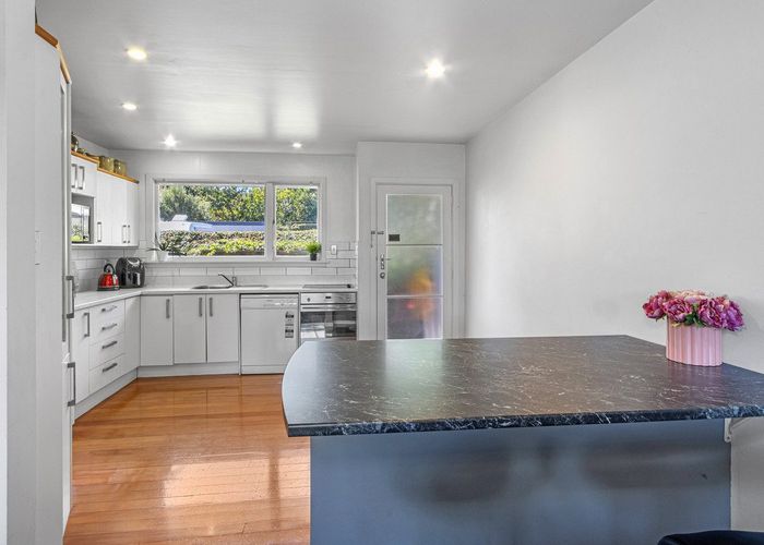  at 2/103 St Albans Street, St. Albans, Christchurch City, Canterbury