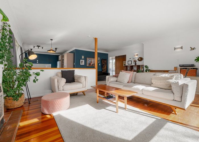  at 37 Sandwich Road, Saint Andrews, Hamilton, Waikato