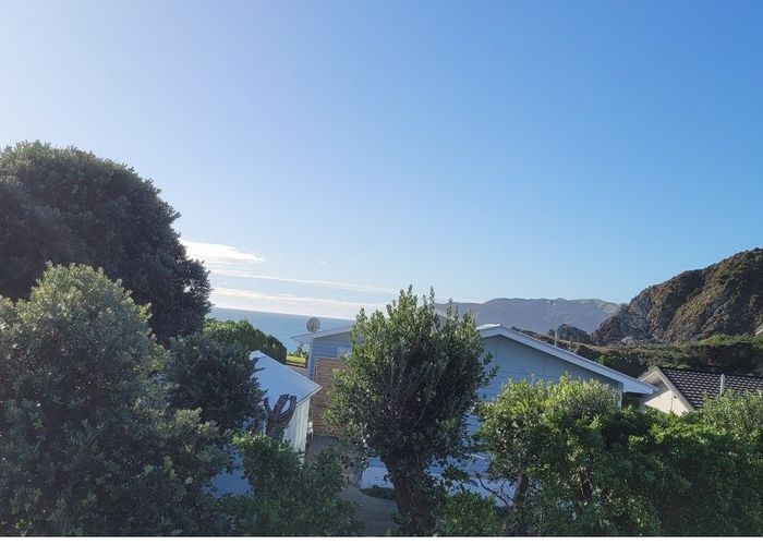  at 1/7a  Terrace Road, Titahi Bay, Porirua, Wellington