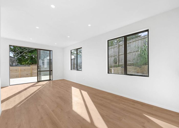  at 11A Banyan Drive, Totara Heights, Manukau City, Auckland