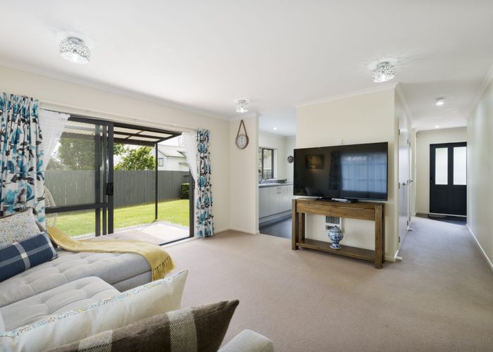  at 6 Newfound Way, Glen Eden, Waitakere City, Auckland
