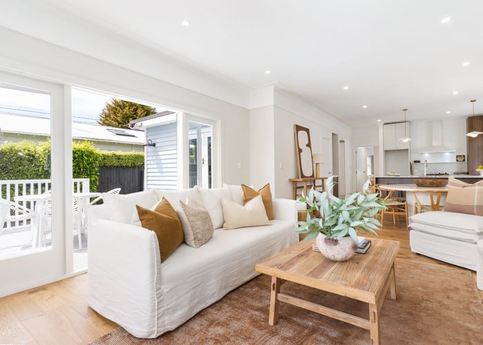  at 14 Riverview Street, Beckenham, Christchurch